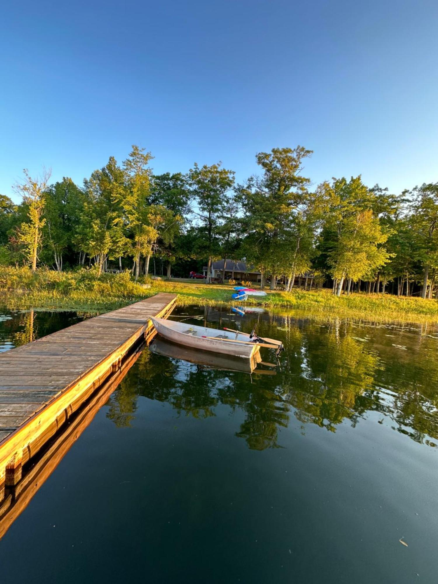 Lake House Lodge Lupton Exterior foto