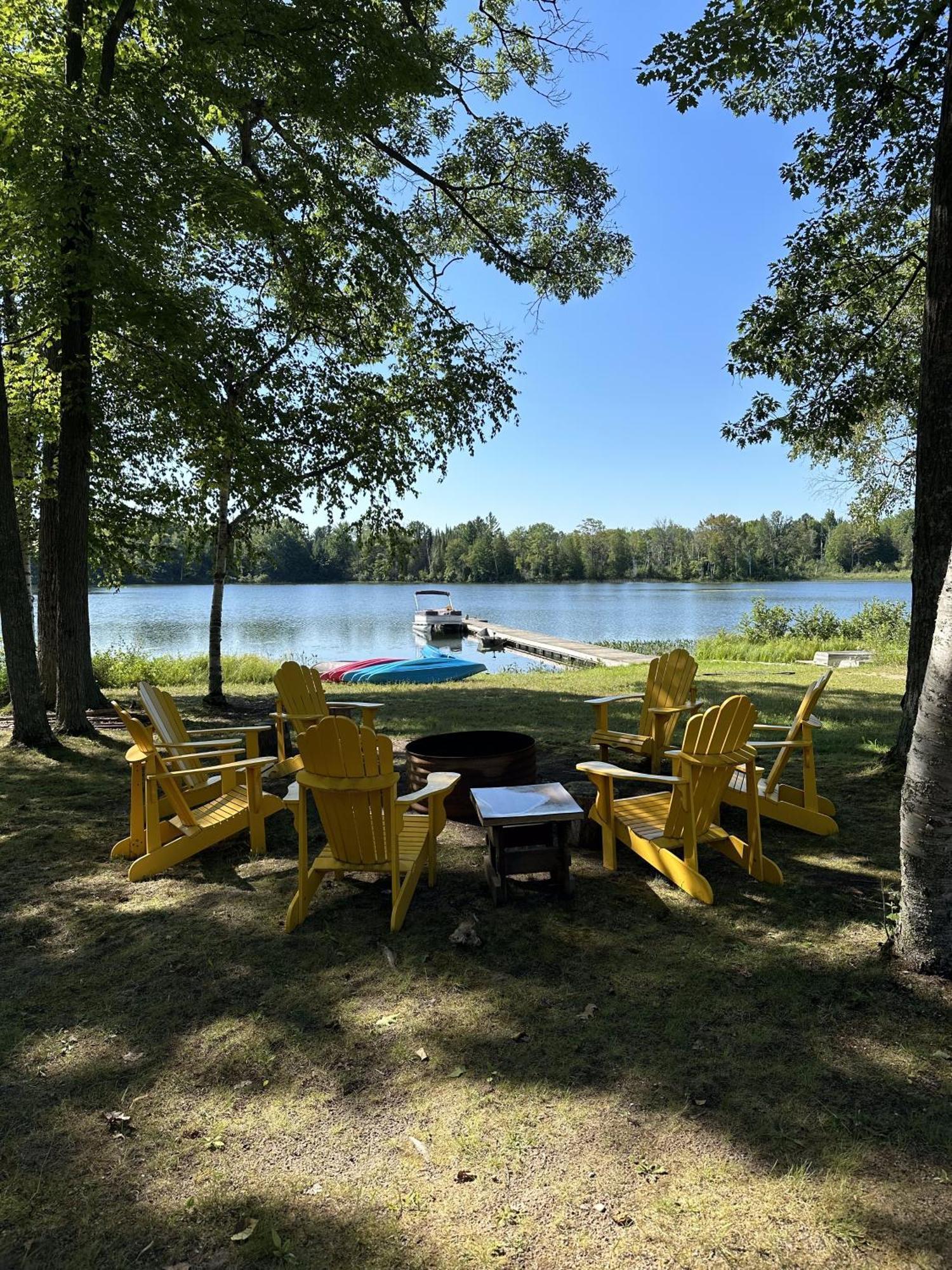 Lake House Lodge Lupton Exterior foto